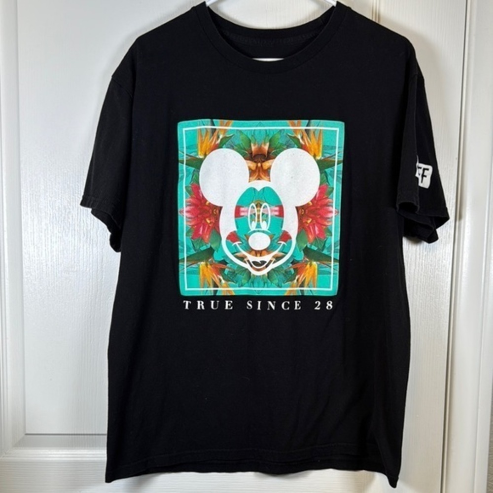 Disney X NEFF Black Mickey Mouse Graphic Shirt Size Large EUC #1595